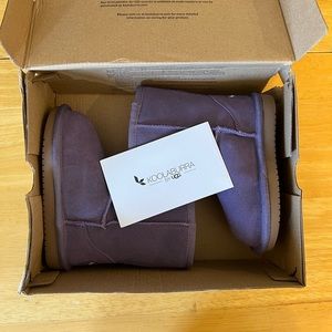 NEW IN BOX Toddler Uggs